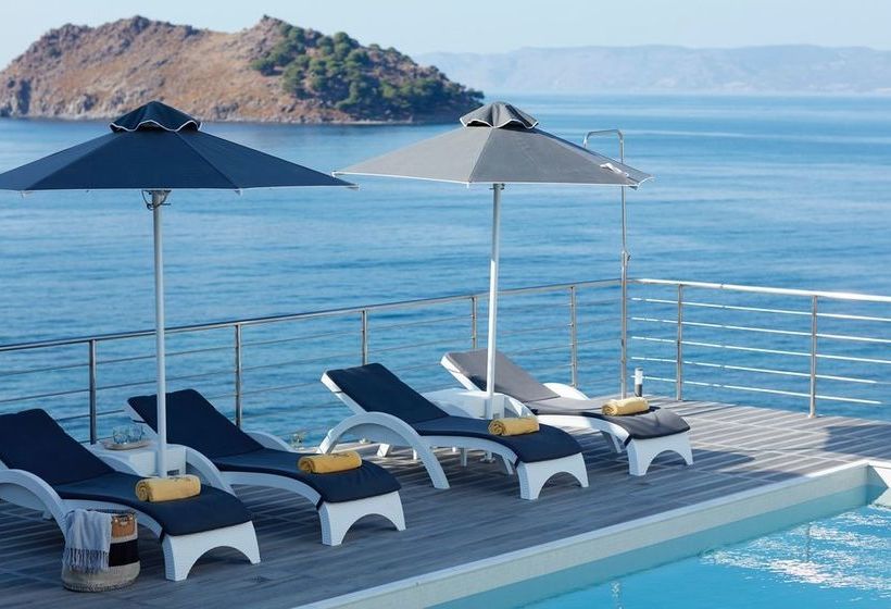 Eleia Seafront Suites & Villas
