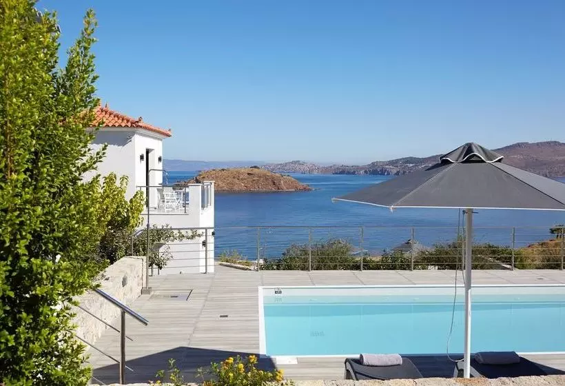 Eleia Seafront Suites & Villas