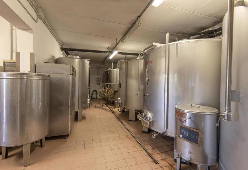 בית מלון כפרי Savernano