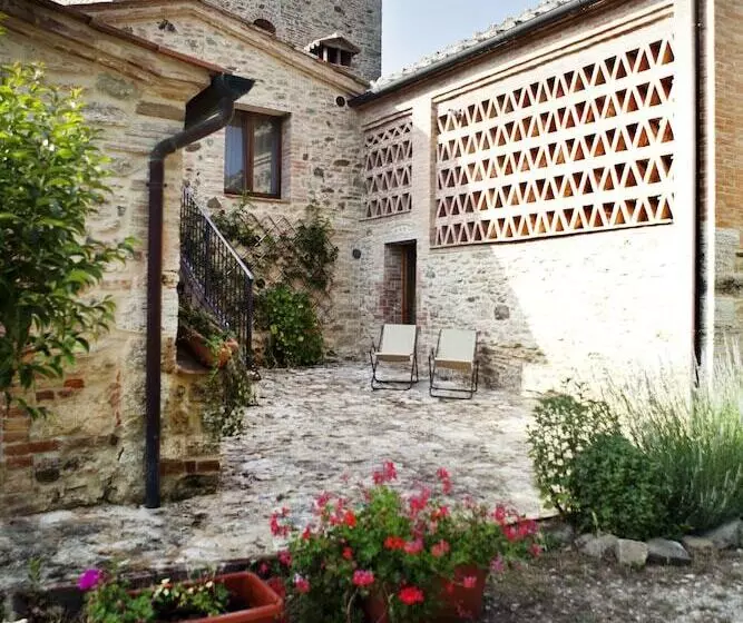 Hotelli Agriturismo Tenuta Armaiolo