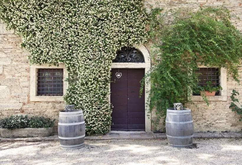 Hotelli Agriturismo Tenuta Armaiolo