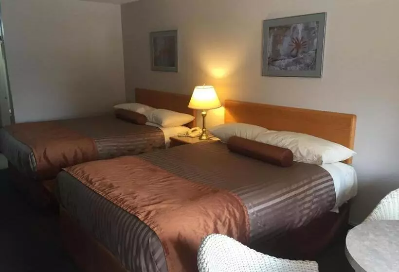 ホテル Avalon Inn