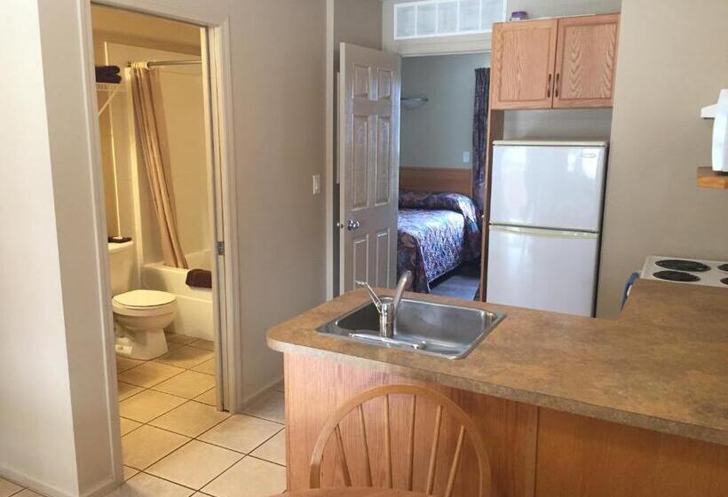 בית מלון כפרי Avalon Inn