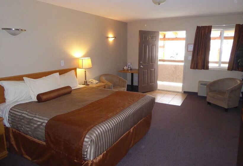 בית מלון כפרי Avalon Inn