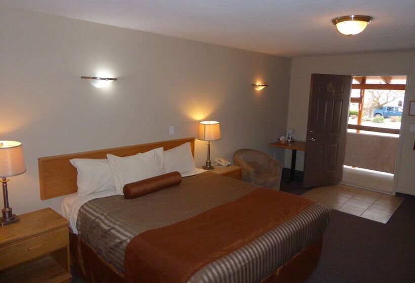 בית מלון כפרי Avalon Inn