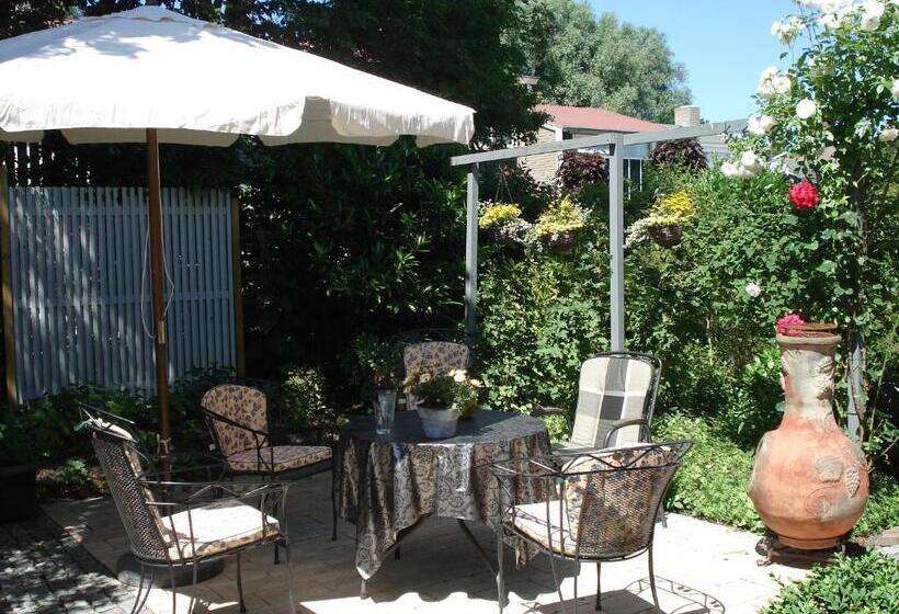 בית מלון כפרי B&b Oosterpark