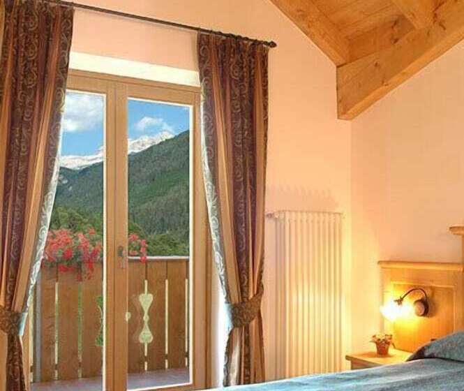 Отель Garnì La Soldanella