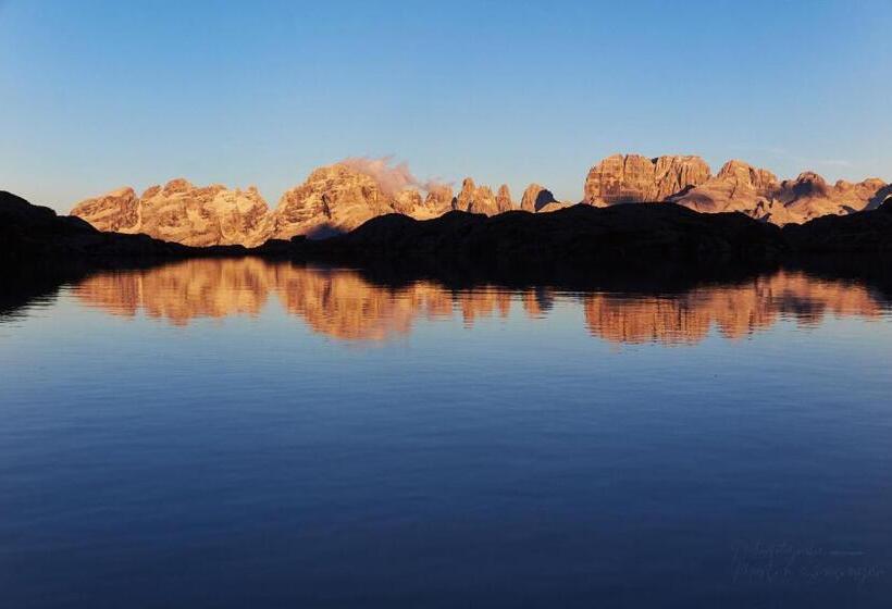 Отель Garnì La Soldanella
