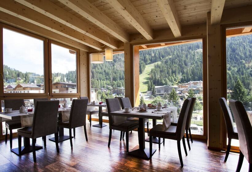 فندق Garni Caminetto