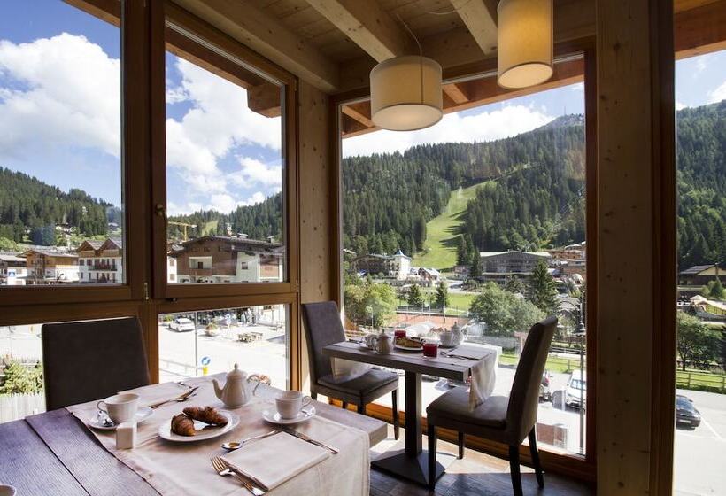 فندق Garni Caminetto