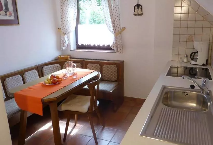 ホテル Haus Lechthaler