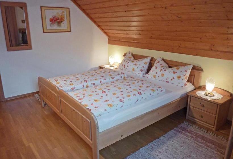 בית מלון כפרי Haus Lechthaler