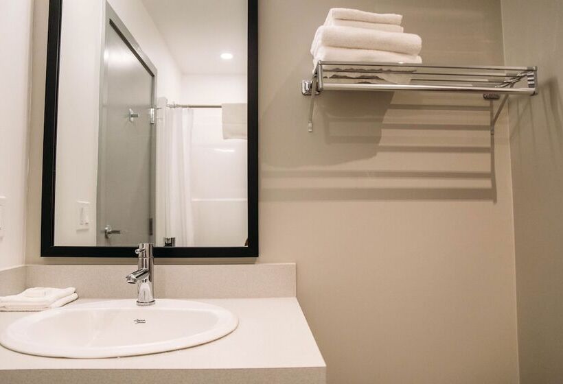 هتل Hi Jasper Hostel