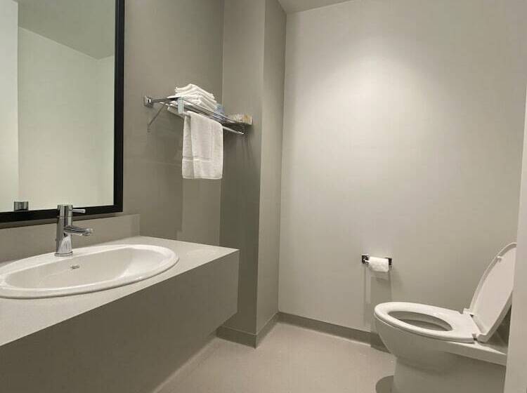 هتل Hi Jasper Hostel