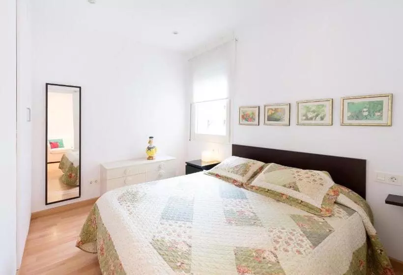هتل Hostal Bestprice Barcelona Stadium
