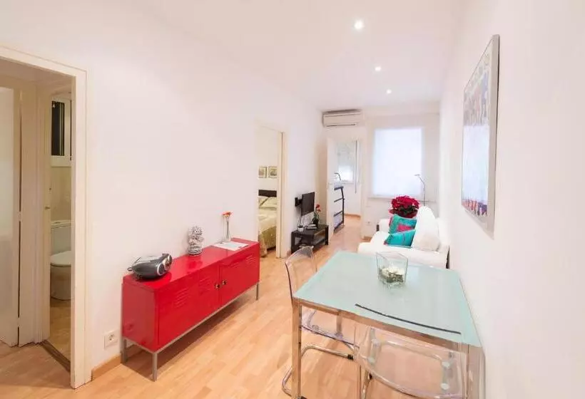 هتل Hostal Bestprice Barcelona Stadium