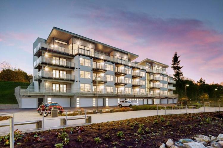 Отель The Marinaside Resort