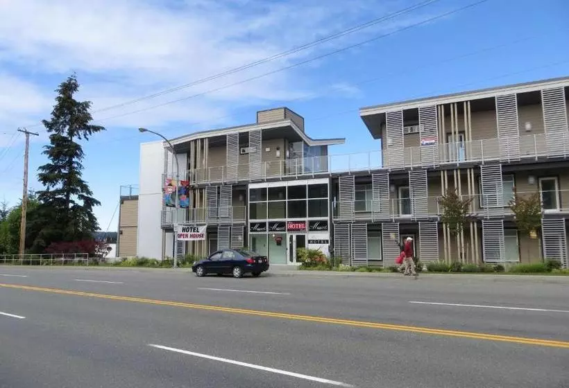 Hotel The Marinaside Resort