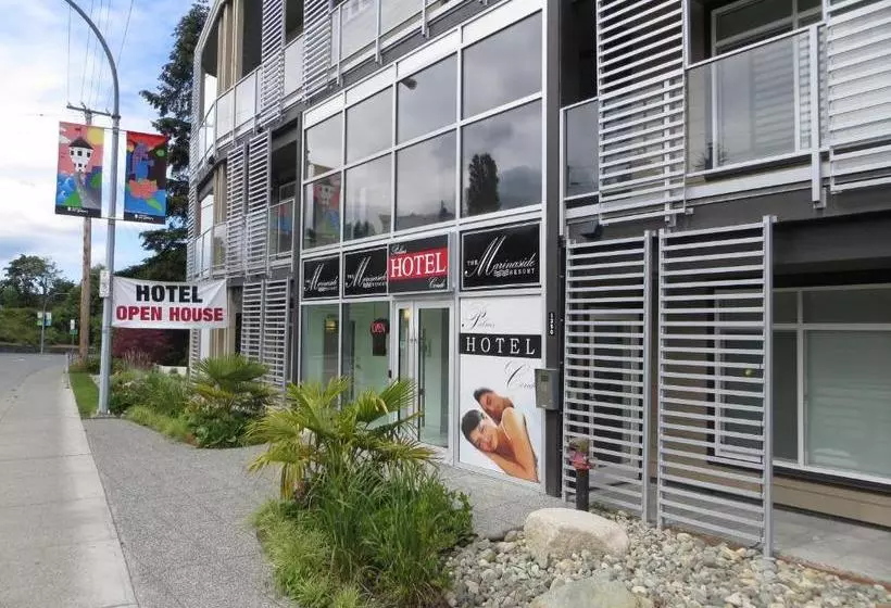 Hotel The Marinaside Resort