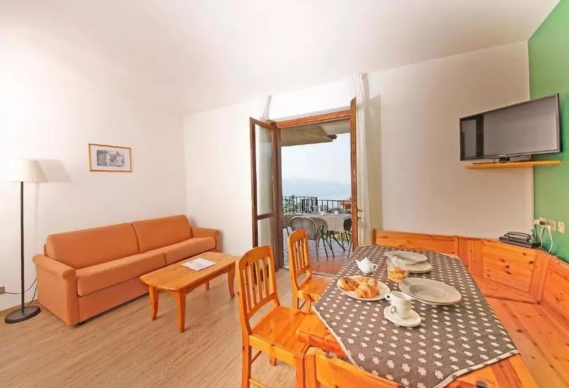 ホテル Residence Primera Rompala, Gtsgroup