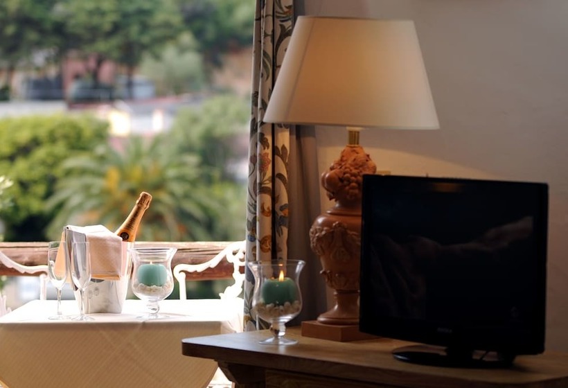 Отель Sopravento