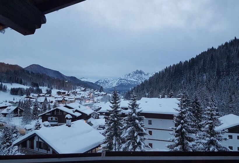 בית מלון כפרי Sporting