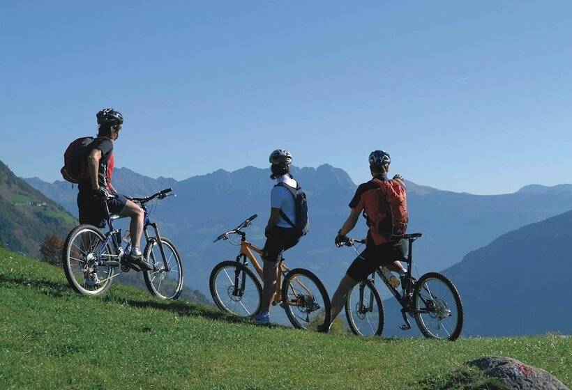 בית מלון כפרי Sporting