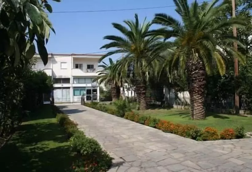 هتل Vicky Rooms & Apartments