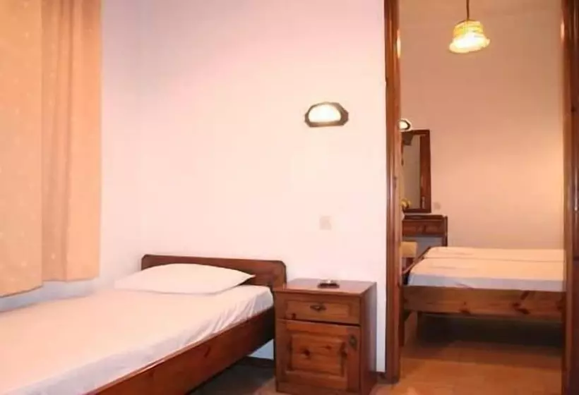 هتل Vicky Rooms & Apartments