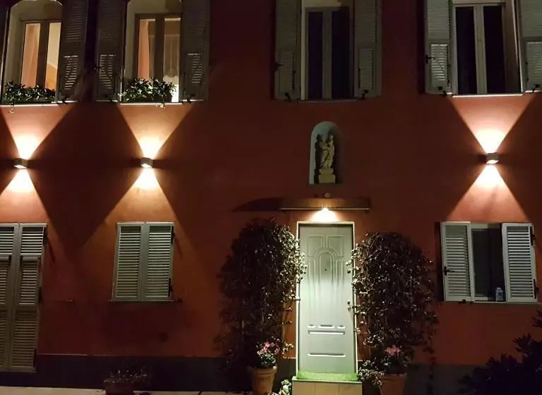 هتل Villa Mont Des Oliviers Citra 8055lt 1805 E 1807