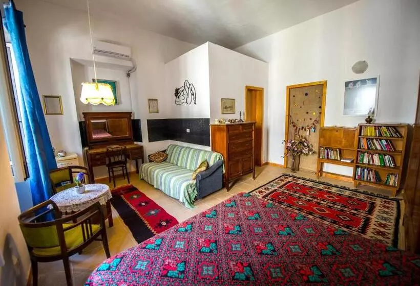 Mi Casa Es Tu Casa   Shkodra Backpackers Hostel
