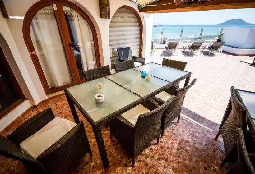 Villa Bahia Beach Club