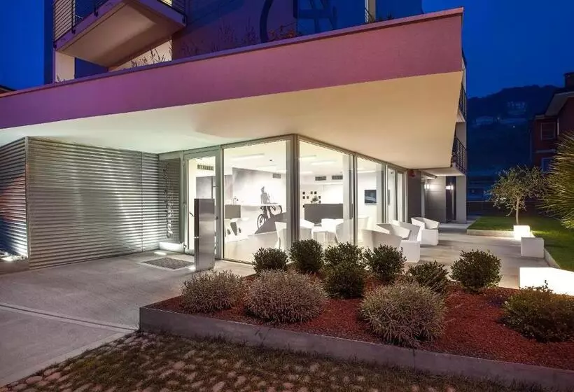 Hotelli Gardabike Residence