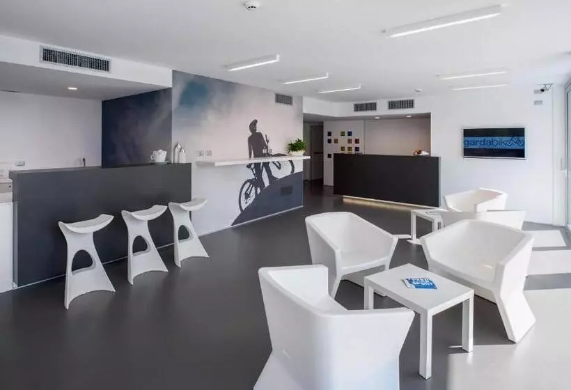 Hotelli Gardabike Residence