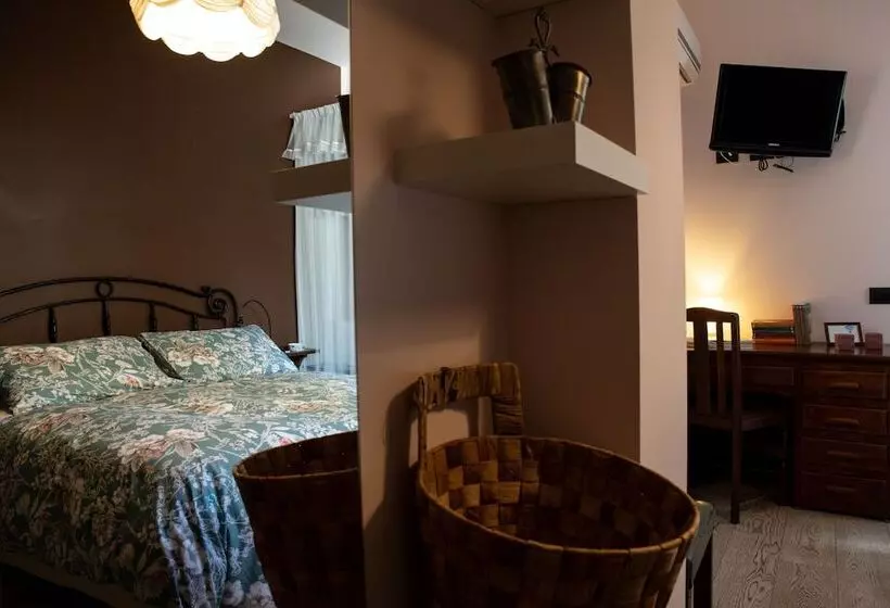 هتل Lirma B&b