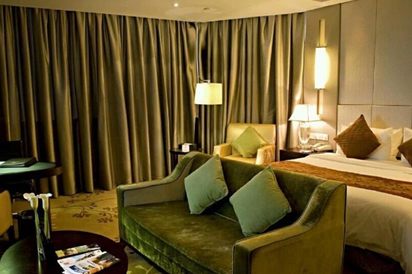 Отель Ondine International