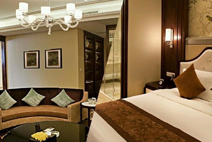 Отель Ondine International