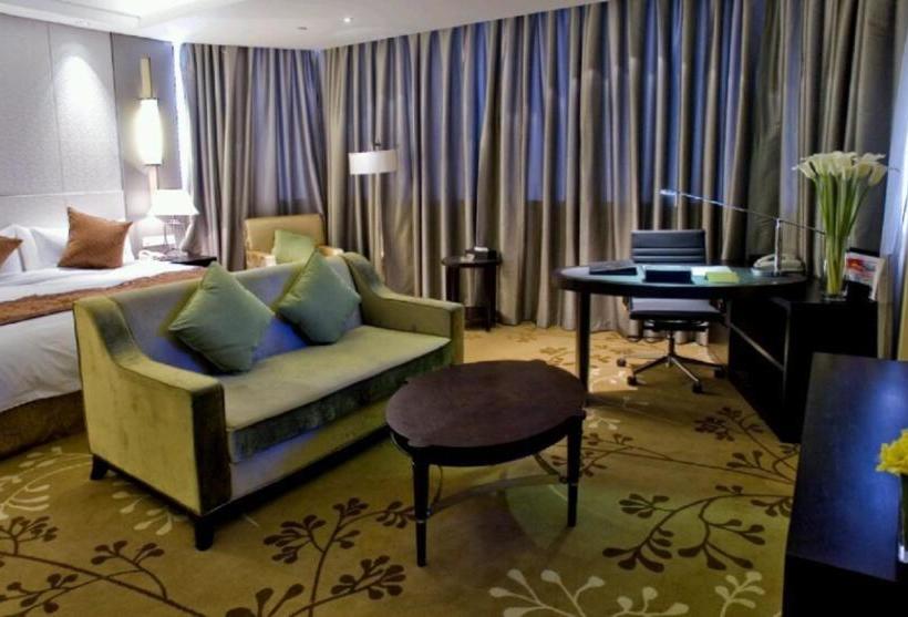 Отель Ondine International