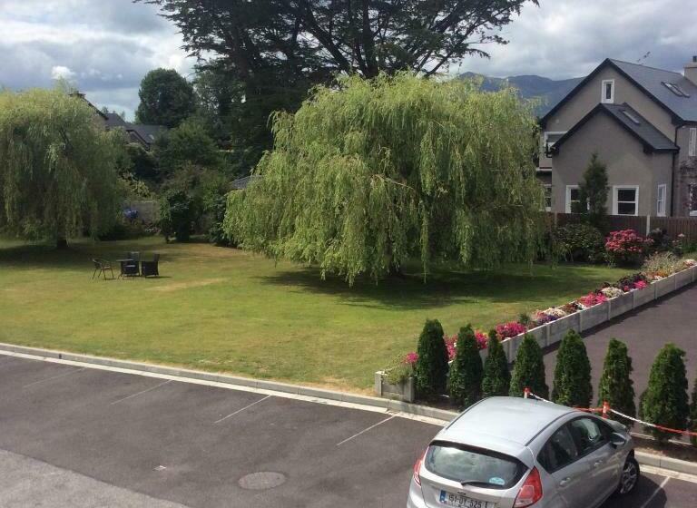 فندق The Gardens B&b