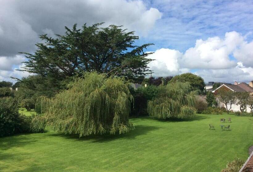 فندق The Gardens B&b