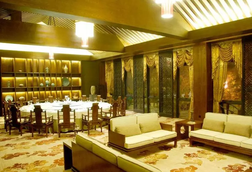 Jinyuan Zhangfei International Hotel - Langzhong