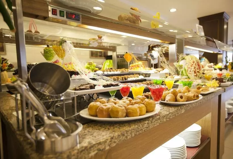 Chinar Hotel & Spa Naftalan