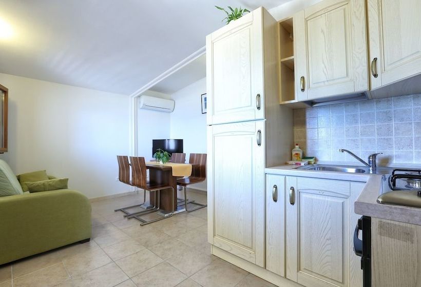 Отель Dalmatian Star Homes