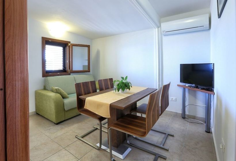 Отель Dalmatian Star Homes