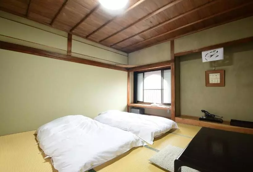 Hotelli 高野山 宿坊 桜池院  Koyasan Shukubo Yochiin