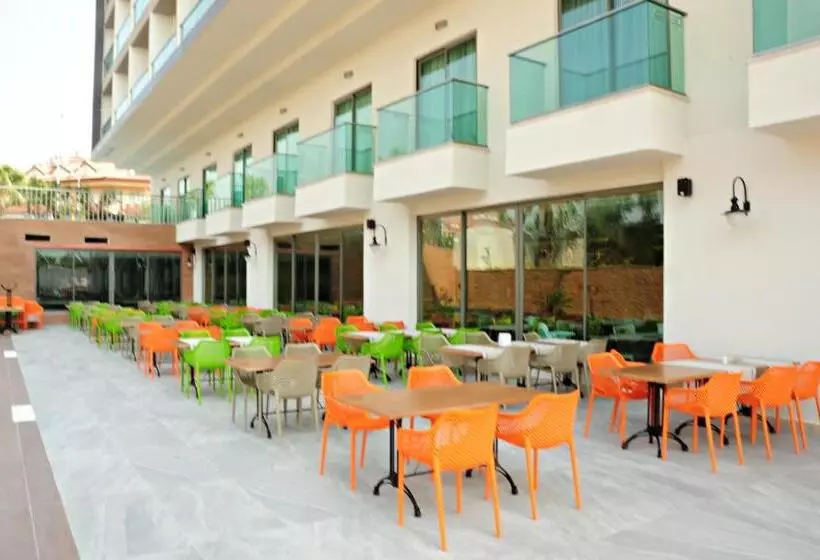 Hotel Orfeus Queen Spa