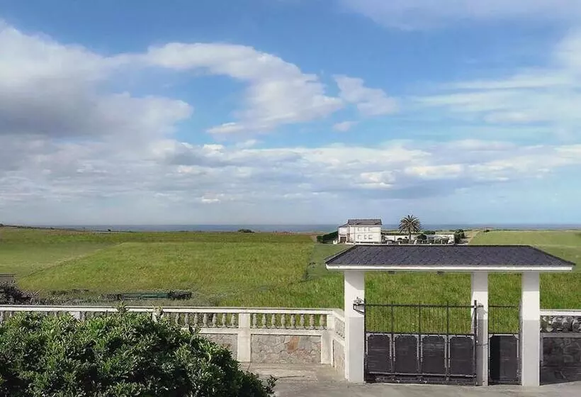 هتل Panorama Tapia