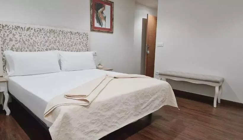هتل Panorama Tapia
