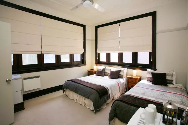 هتل The Bank Guesthouse