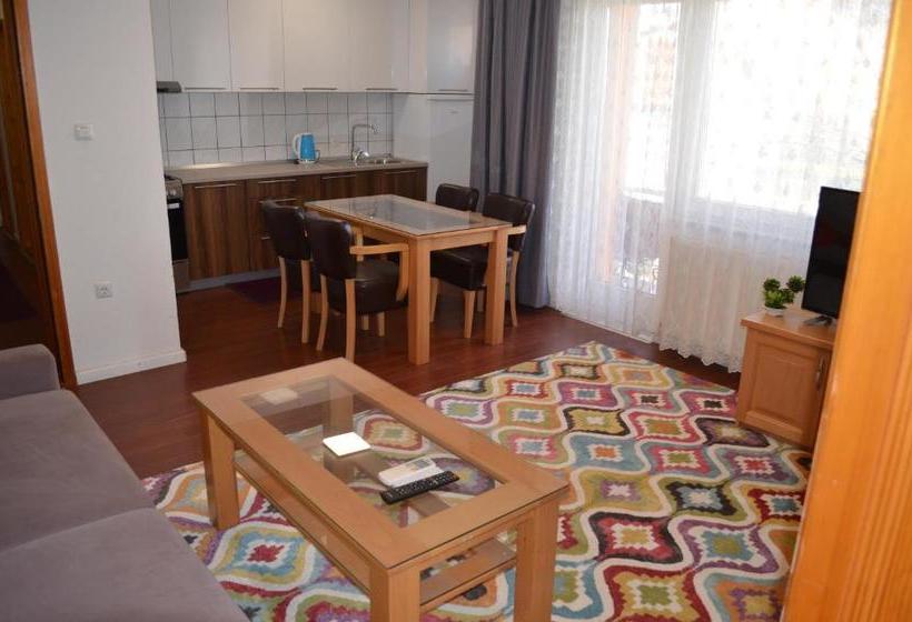 هتل Villa Hipodrom